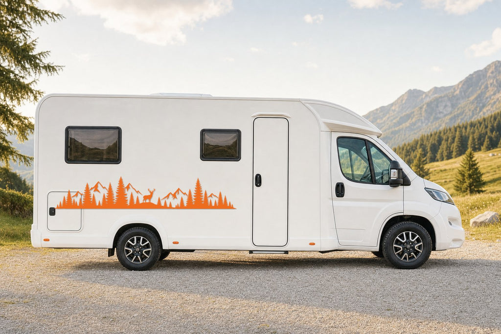 Seitenaufkleber „Wald mit Hirsch“ in Orange am Wohnmobil