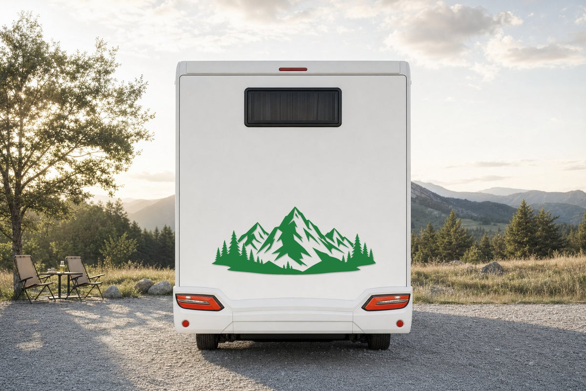 Berge-Aufkleber Alpenpanorama fürs Wohnmobil in Grün am Wohnmobil
