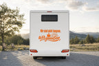 Wohnmobil-Aufkleber „Wir sind nicht langsam, wir genießen“ in Orange am Wohnmobil