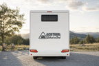 Wohnmobil-Aufkleber „Achtung: Urlaub an Bord“ in Anthrazit am Wohnmobil