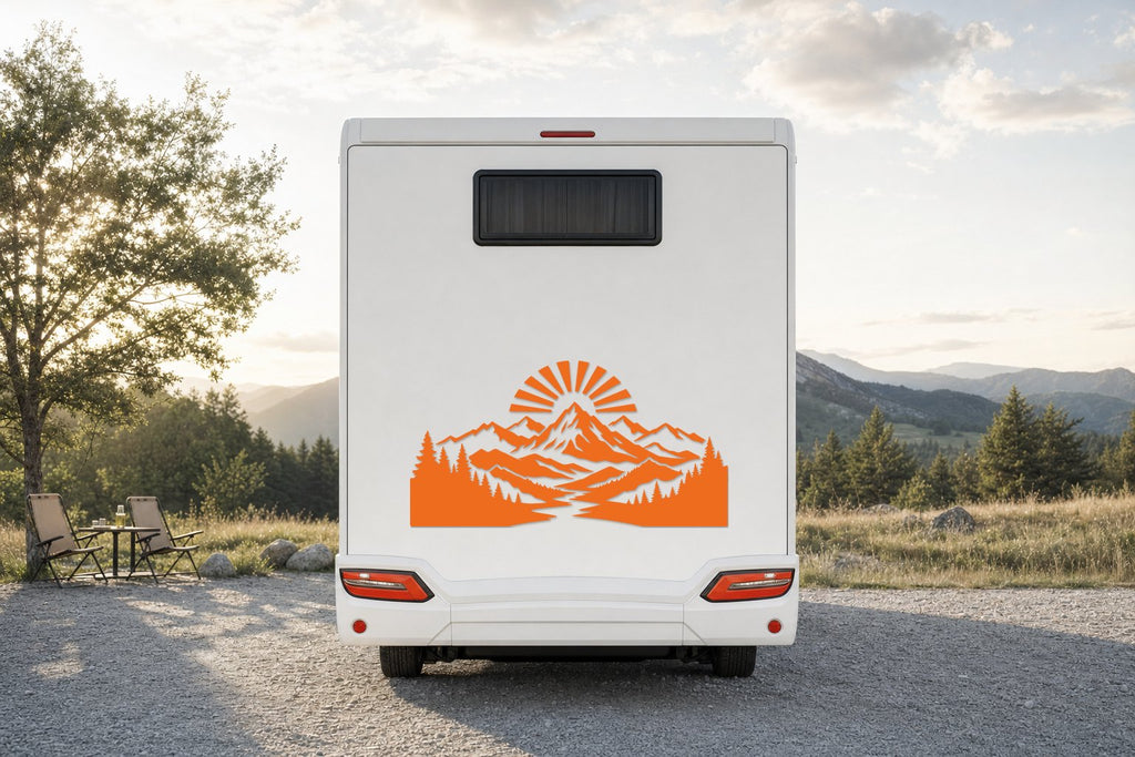 Berge-Aufkleber „Sonnenaufgang“ fürs Wohnmobil in Orange am Wohnmobil