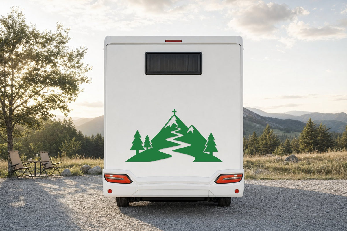 Berge-Aufkleber „Gipfelkreuz“ fürs Wohnmobil in Grün am Wohnmobil