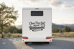 Wohnmobil-Aufkleber „Ohne Plan, aber mit Wohnmobil“ am Wohnmobil