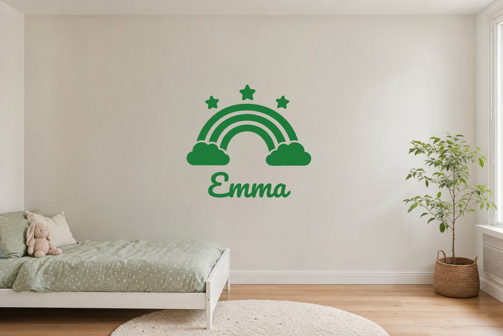 Wandtattoo Name mit Regenbogen fürs Kinderzimmer in Grün an der Wand